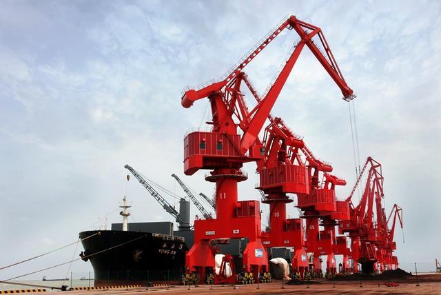 散糧港機設(shè)備-卸船機