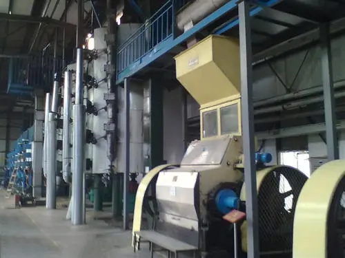 大豆油生產(chǎn)線(xiàn)-購(gòu)買(mǎi)大豆油壓榨設(shè)備，該如何挑選廠(chǎng)家？